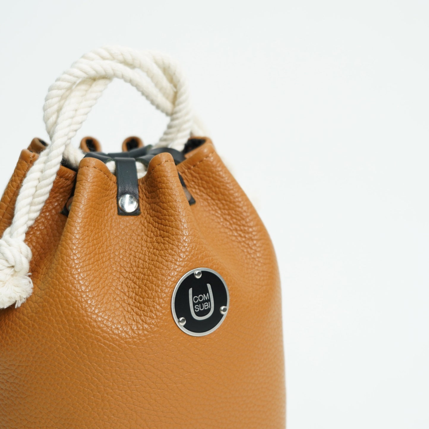 COMUSUBI / COMUSUBI BAG ”Leather” -Vanilla-