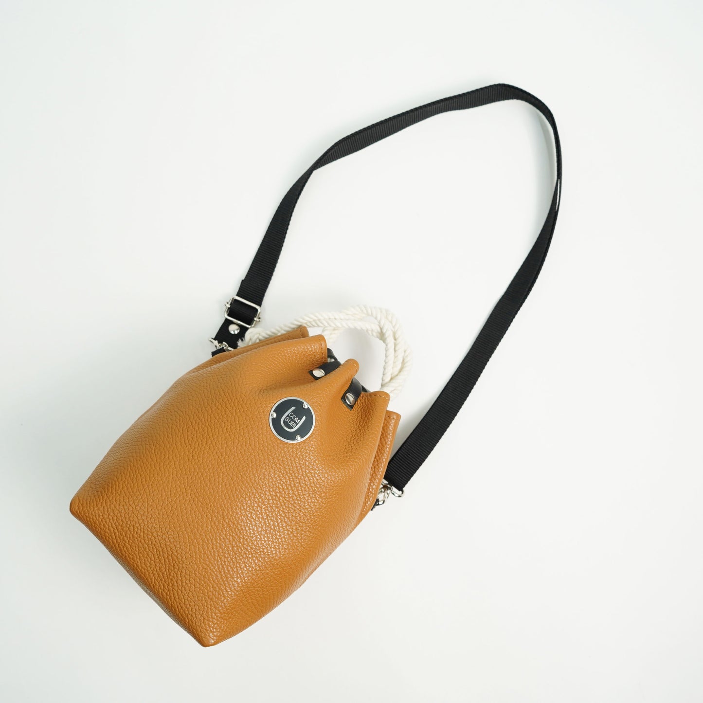COMUSUBI / COMUSUBI BAG ”Leather” -Vanilla-