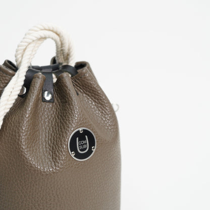 COMUSUBI / COMUSUBI BAG ”Leather” -Vanilla-