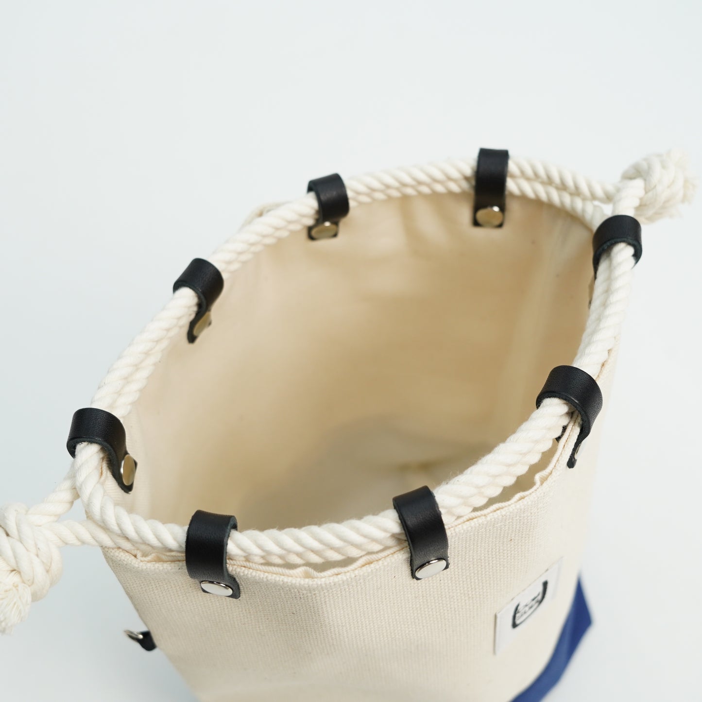 COMUSUBI / COMUSUBI BAG ”L.L.B” -Navy-